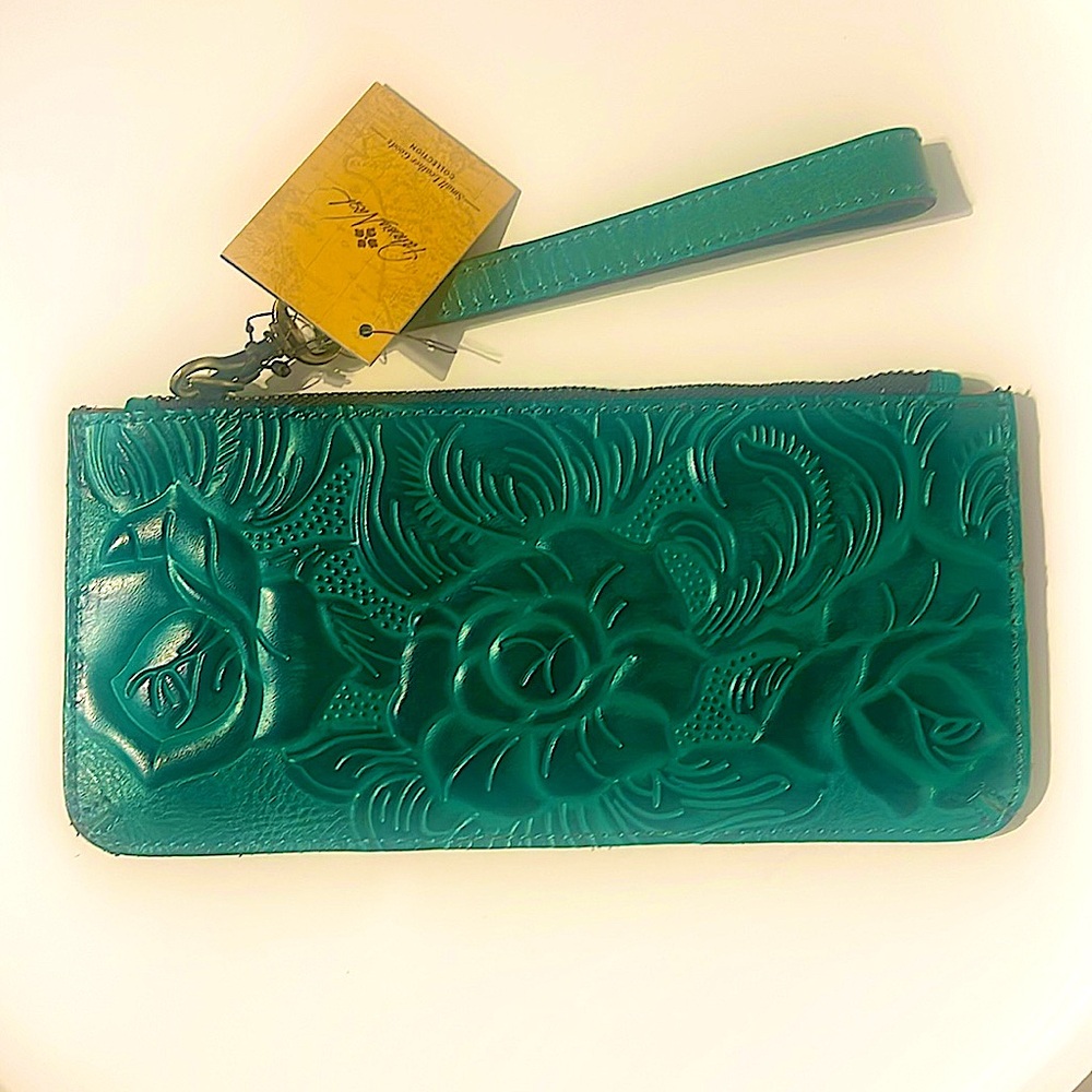NWT Patricia Nash St Croce Soft Green Tooled Floral wristlet clutch -Leather